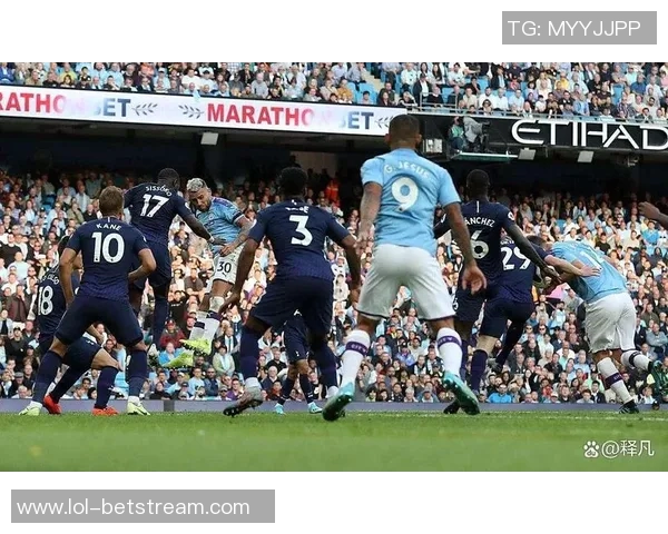 曼联友谊赛大胜曼城六比二红牌事件引发全场热议与十大精彩进球回顾