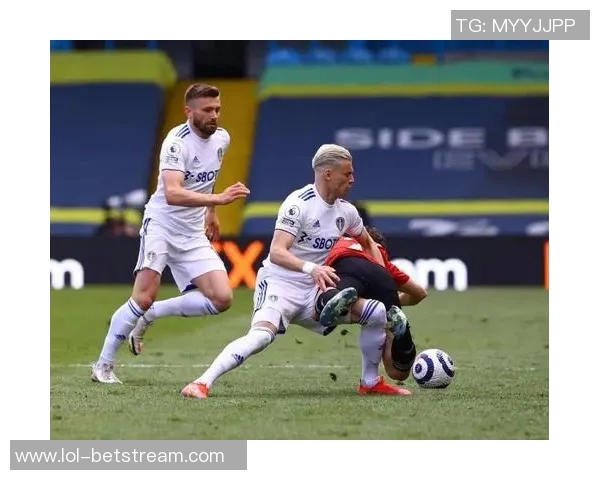 西甲精彩对决多特蒙德逆转曼城乌龙球引发全场狂欢与转会热议