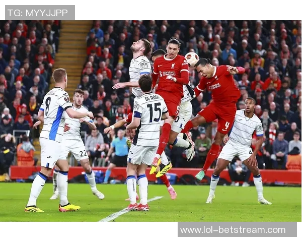 欧联杯经典对决利物浦绝杀巴萨引发全场狂欢与数据分析