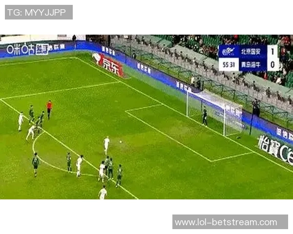 中超赛场惊现冷门拜仁与巴萨激战成平局帽子戏法引发全场沸腾