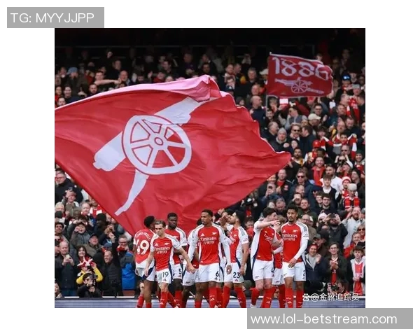 友谊赛精彩回顾：利物浦大胜阿森纳红牌事件引发全场热议