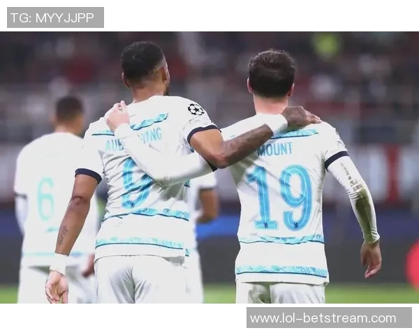 欧冠经典对决马竞逆转AC米兰神扑引发争议判罚全场沸腾 欧冠经典对决马竞逆转AC米兰神扑引发争议判罚全场沸腾