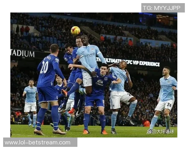 英超激战:热刺与曼城战成平局乌龙球成比赛转折点分析 英超激战:热刺与曼城战成平局乌龙球成比赛转折点分析