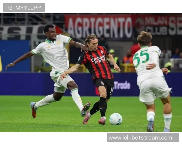 欧冠激战：AC米兰凭借神扑力克里昂全场回顾与战术分析