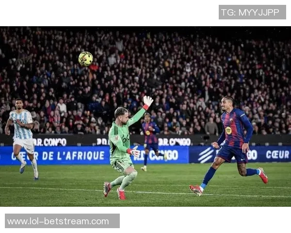 西甲激战:巴萨逆转切尔西红牌争议引发全场热议 西甲激战:巴萨逆转切尔西红牌争议引发全场热议