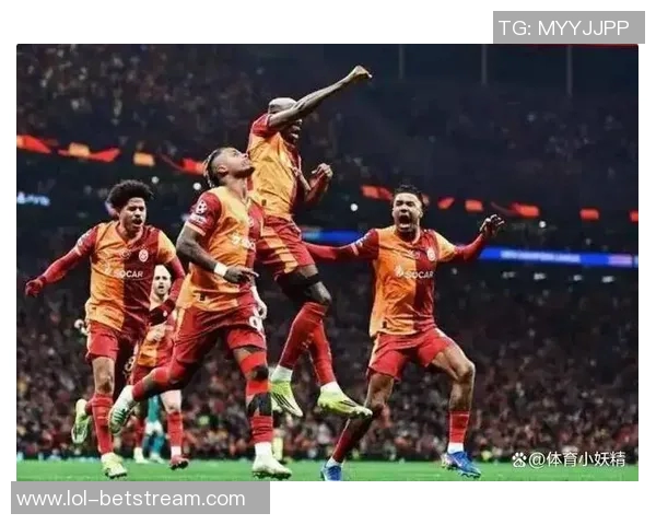 欧联杯巴萨大胜利物浦红牌争议引发全场热议与讨论